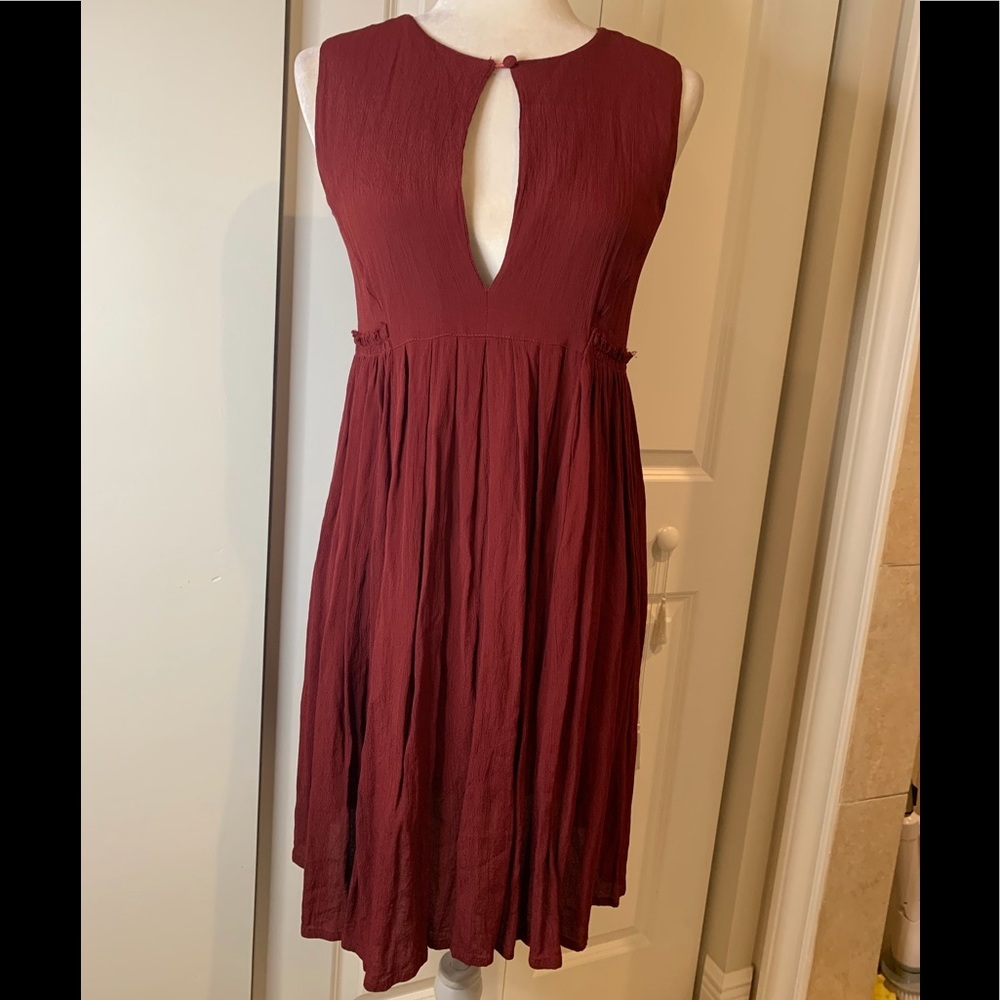 ASOS Sleeveless Burgundy Dress 👗
